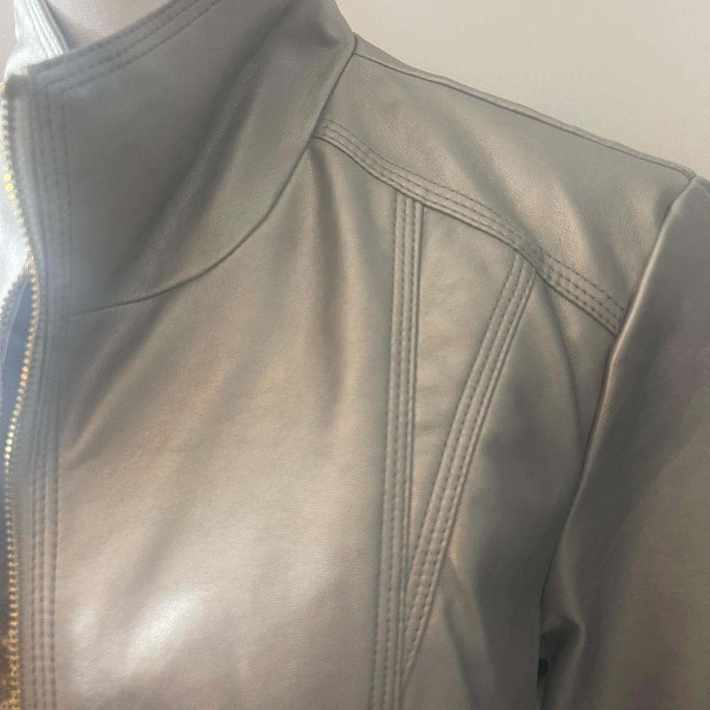 Metallic Jacket - Picture 4 of 5